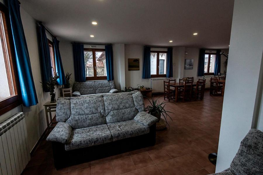 Albergue Turistico Tierras Altas Fuentes de Magana Exterior photo